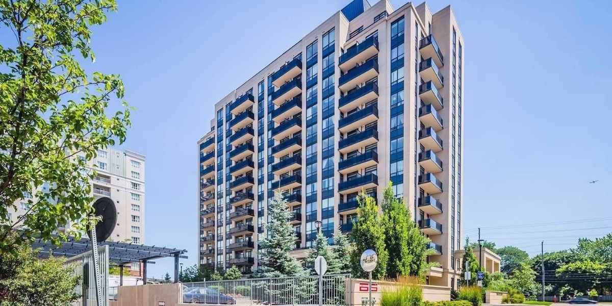 520 Steeles Ave